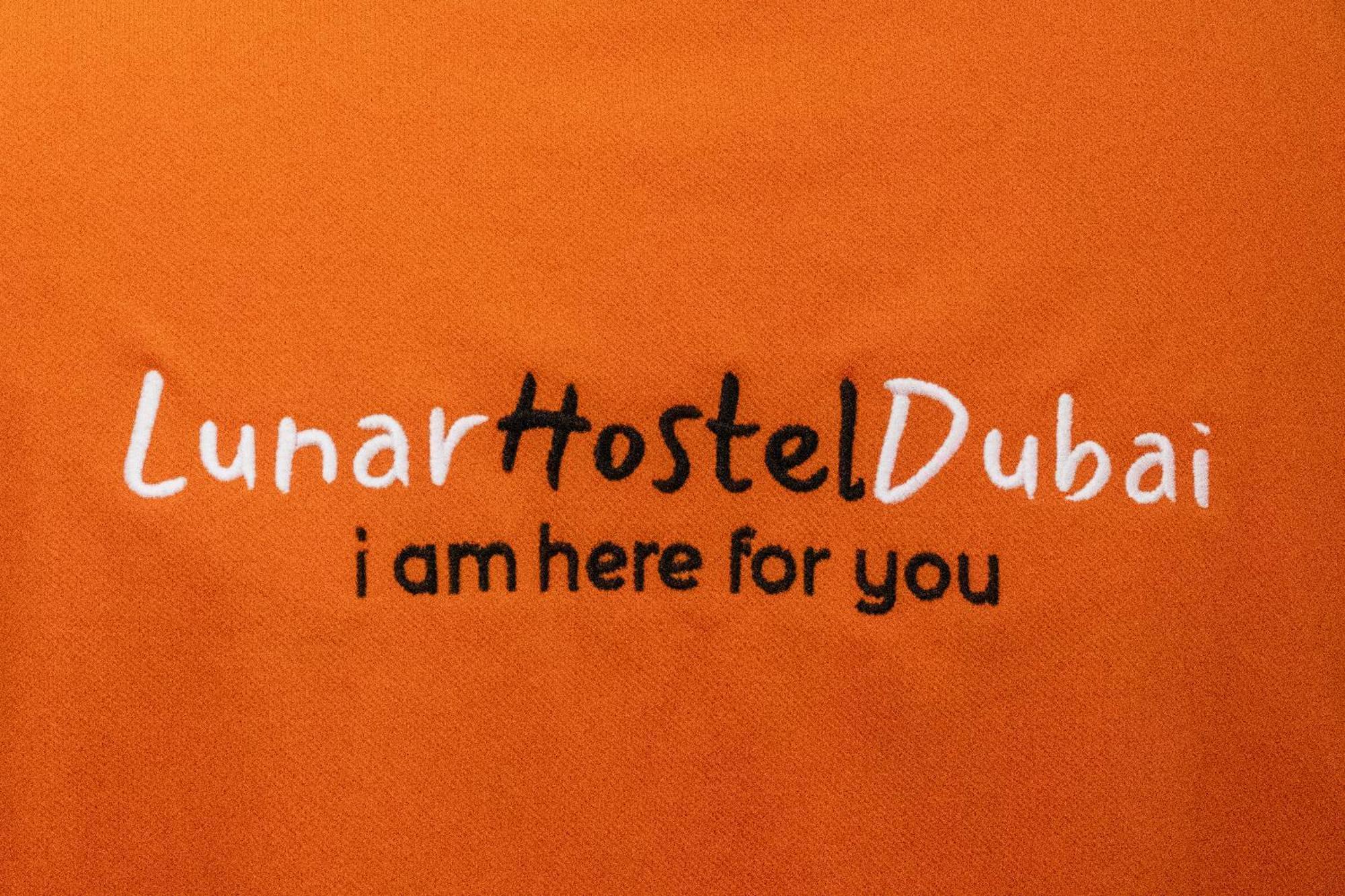 Lunar Hostel Dubái Exterior foto